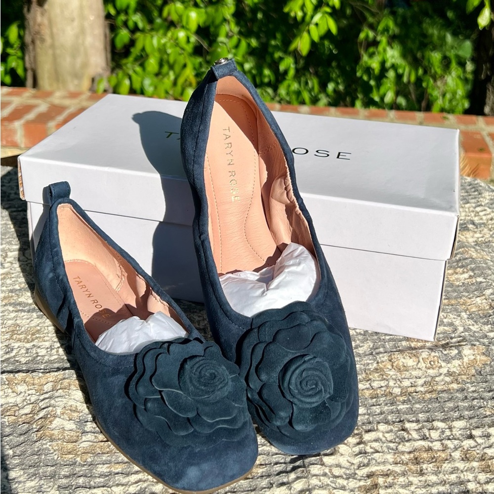 NIB Taryn Rose Rosalyn Ballet Flat in Midnight - size 5.5